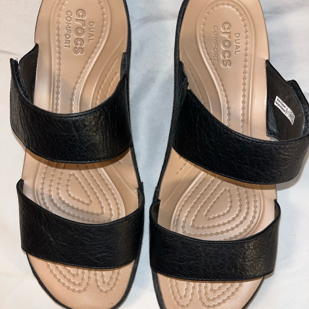 CROCS Women’s A Leigh II 2 Slides Wedge Black Dble Strap Dual Comfort Size 9